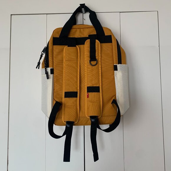 Levi's L Pack - Picture 2 of 5